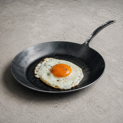 Waidler pan with handle